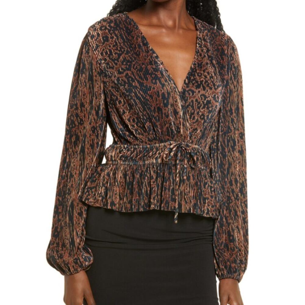 Wayf Fernley Faux Wrap Long Sleeve Top in Brown, Size S